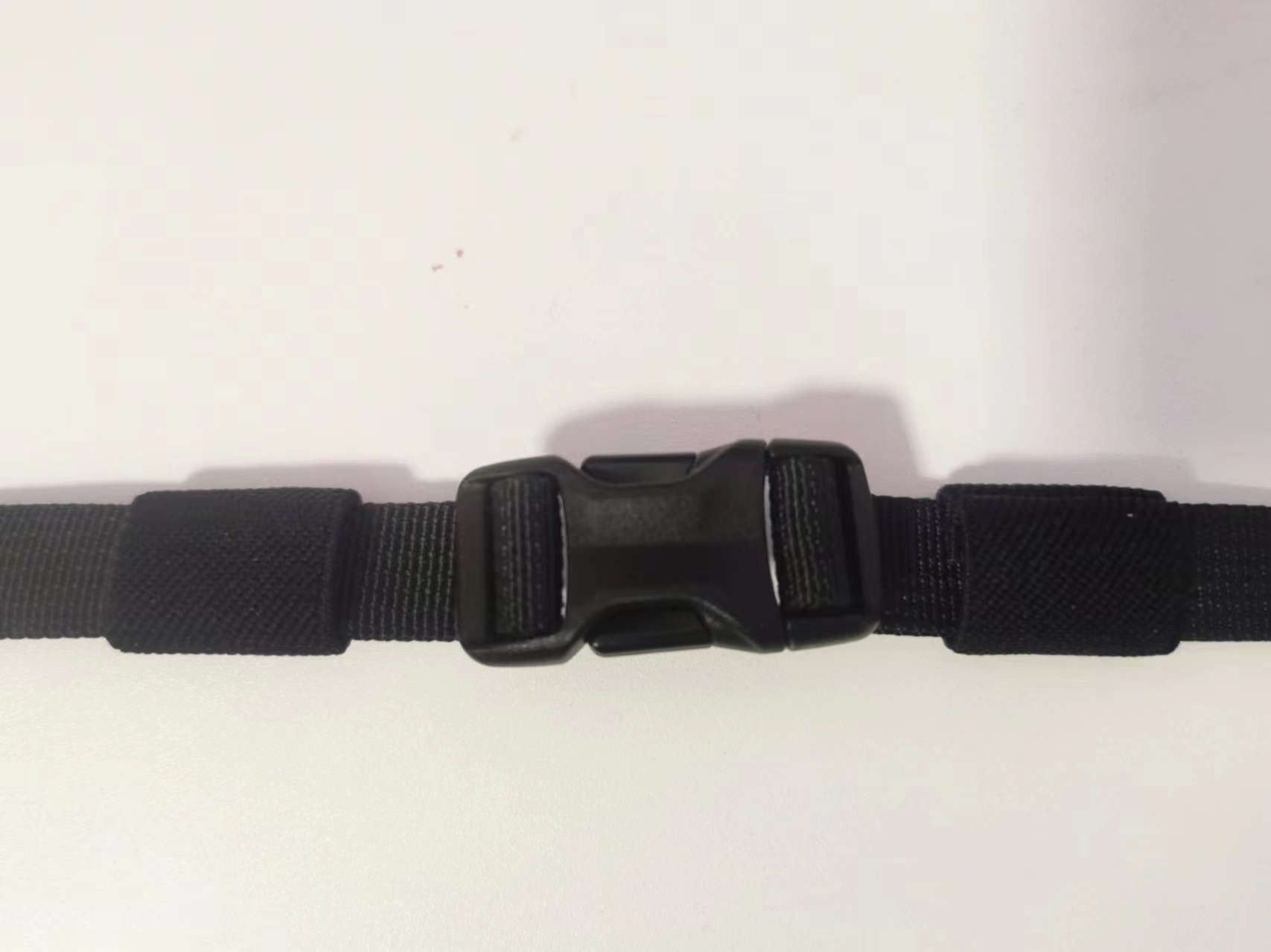 双向可调节扣具